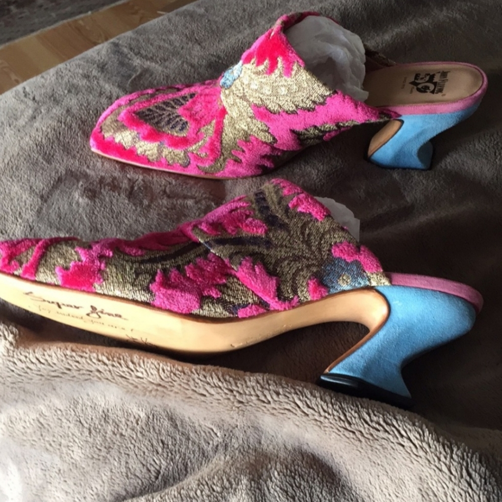 John Fluevog Majesty Superfine ( Pink Jacquard)